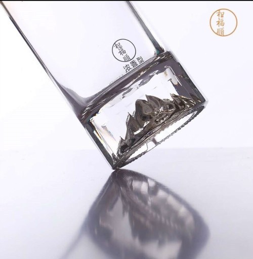 Custom glass bottle case 28
