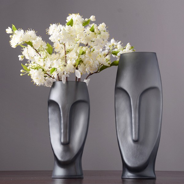 Abstract glass vase living room flower arrangement