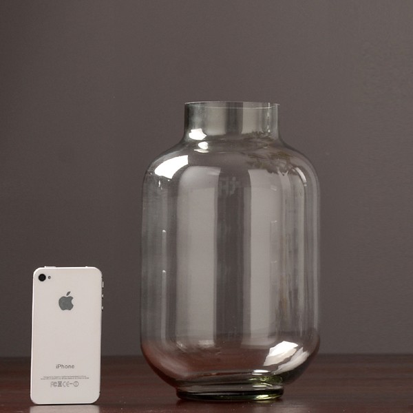 Wine red transparent glass vase