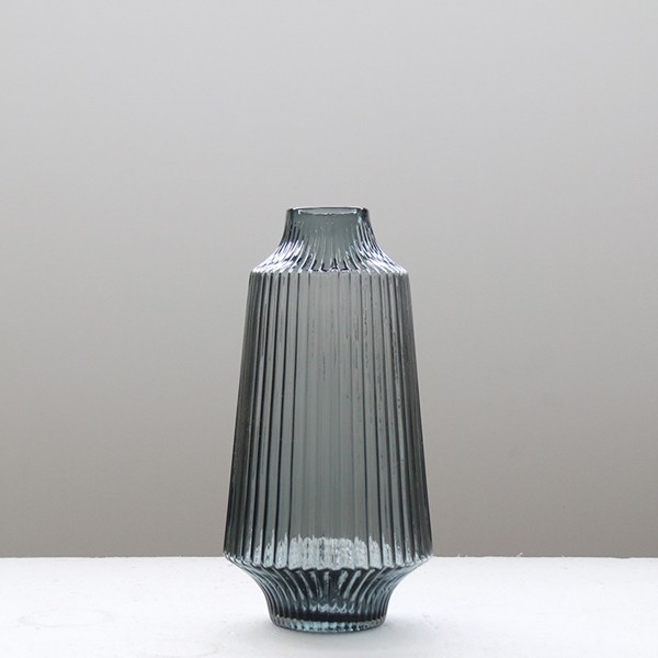 Hydroponic Flower Arrangement in Glass Vase